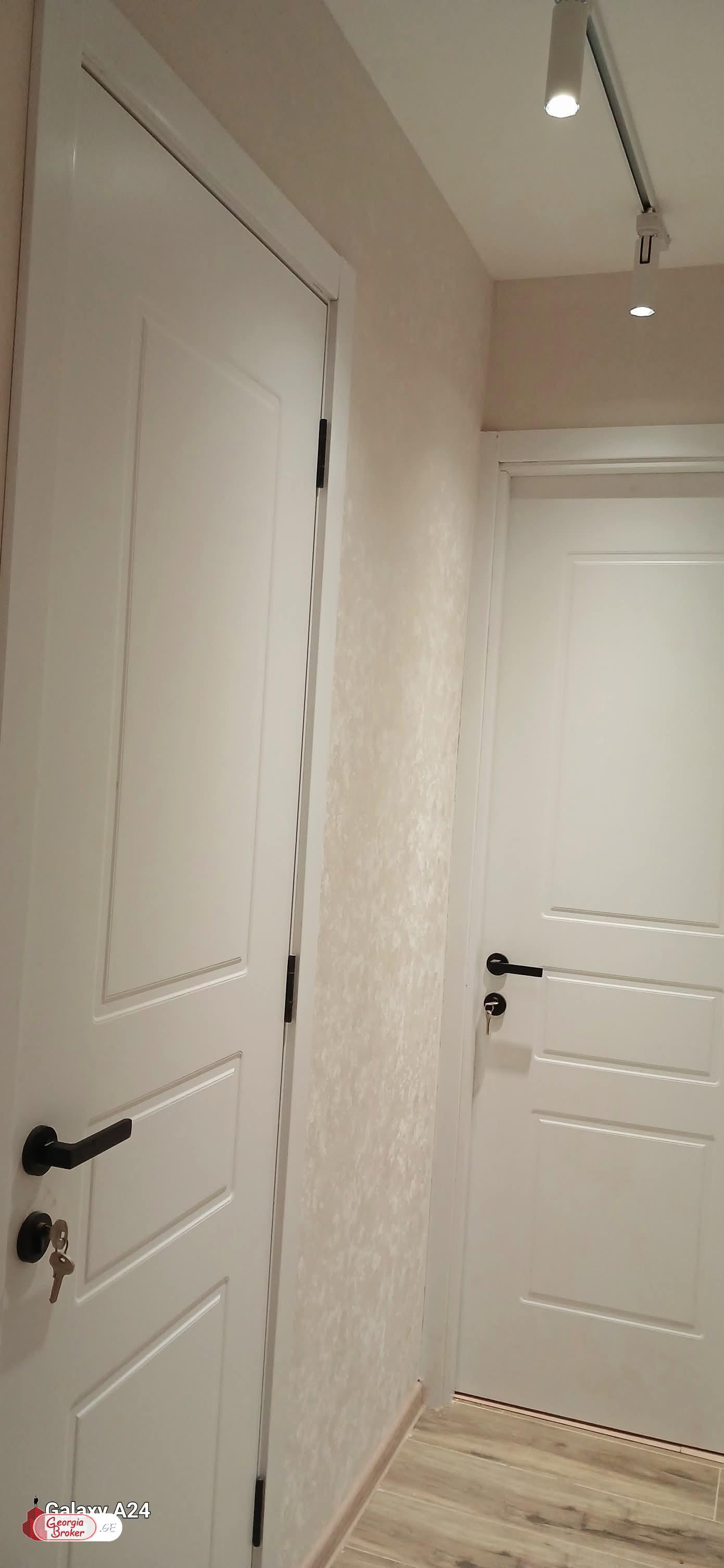 nearly repaired 2-room apartment for sale